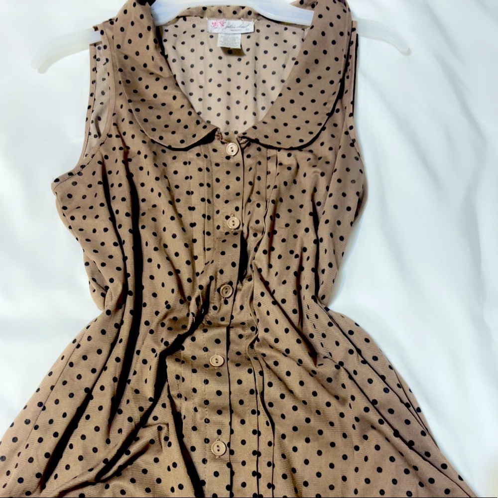 Sexy Women’s short sleeve tops. Size Medium.